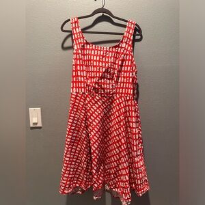 Retrolicious milk dress.